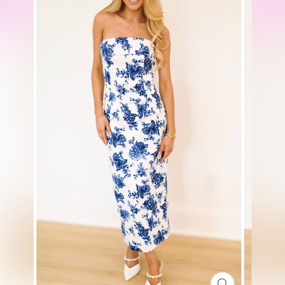 Boutique Blue Floral Tube Midi Dress